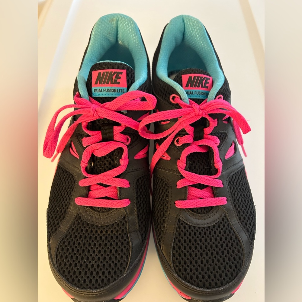 Nike Dual Fusion